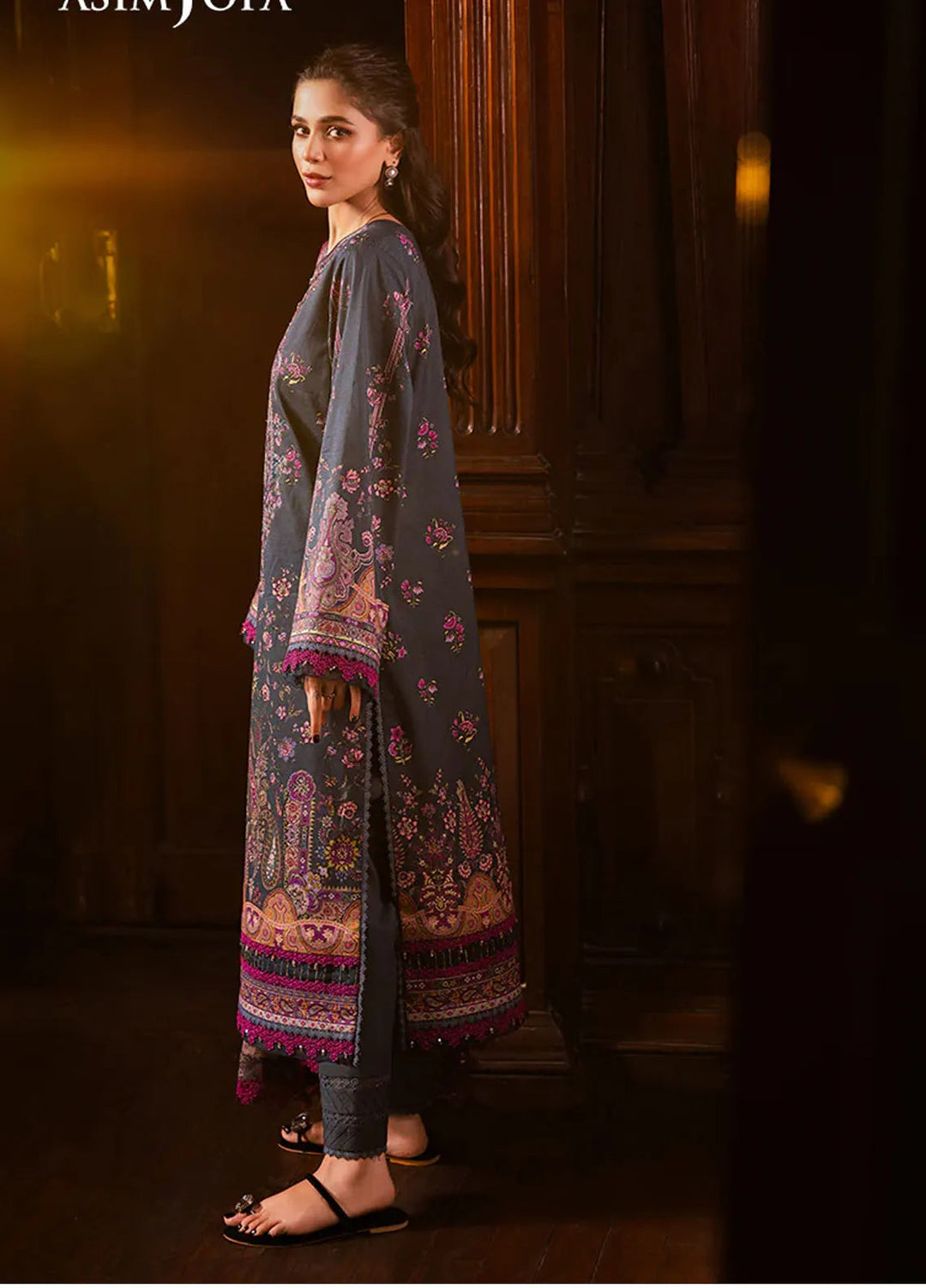 Asim Jofa Embroidered Lawn Suits Unstitched 3 Piece AJ25P5 AJUBJ-05 - Summer Collection