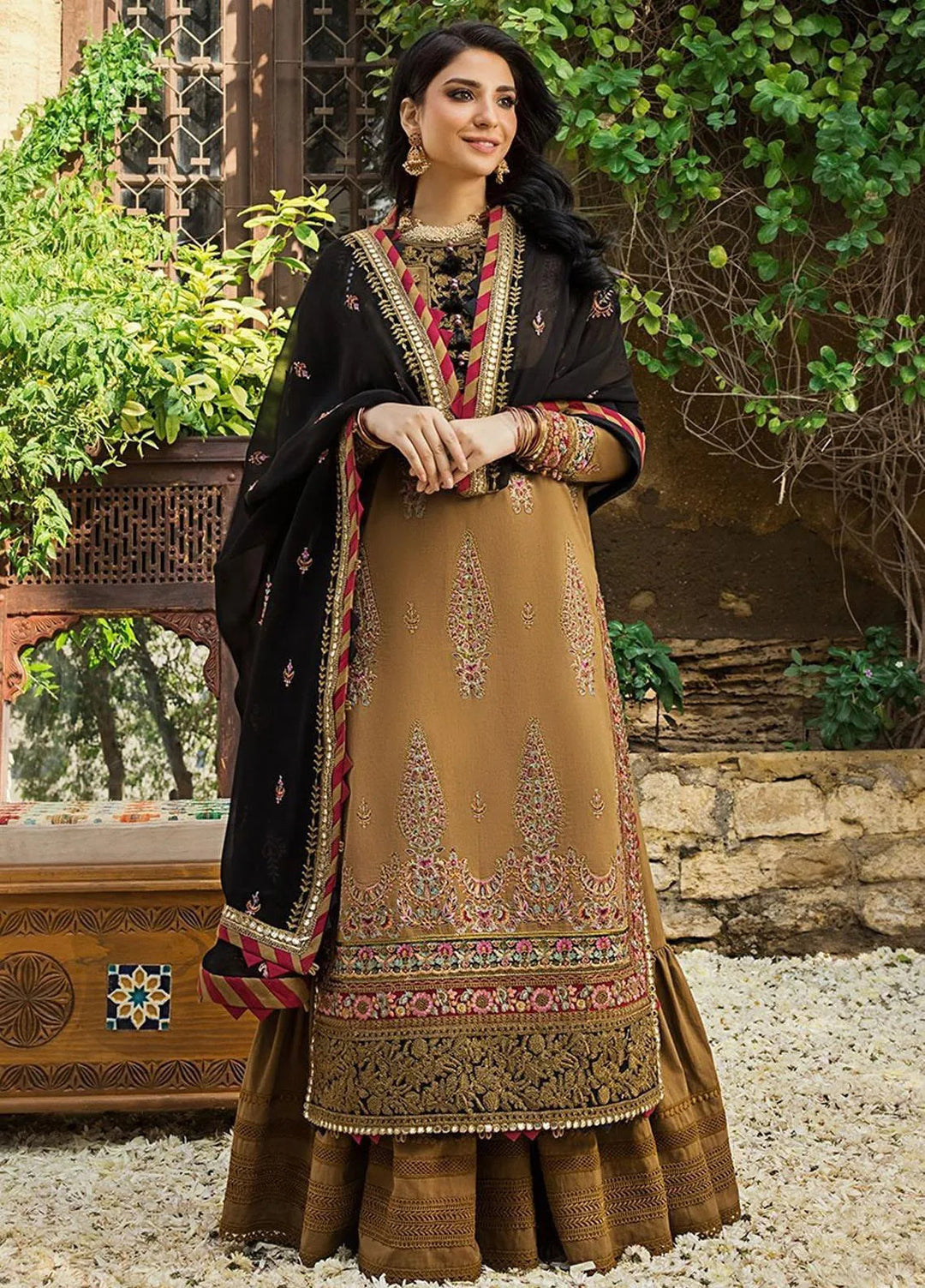 Asim Jofa Embroidered Lawn Unstitched Suit 3 Piece AJ23EL AJLR-09 - Luxury Lawn Collection