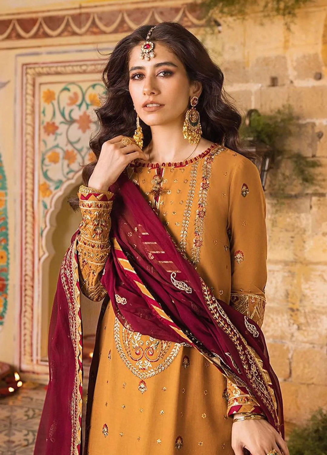 Asim Jofa Embroidered Lawn Unstitched Suit 3 Piece AJ23EL AJLR-20 - Luxury Lawn Collection