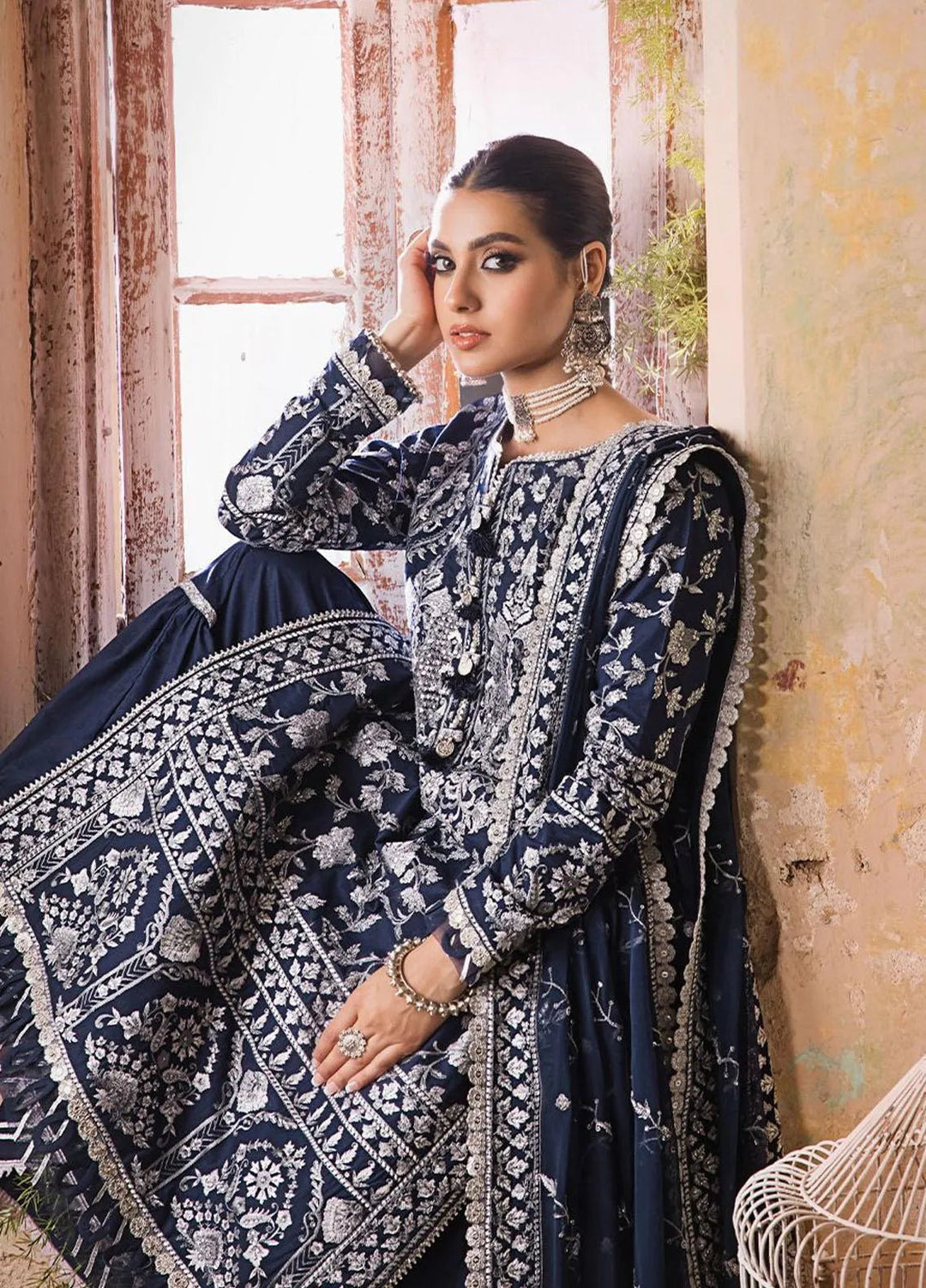 Asim Jofa Embroidered Lawn Unstitched Suit 3 Piece AJ23EL AJLR-26 - Luxury Lawn Collection