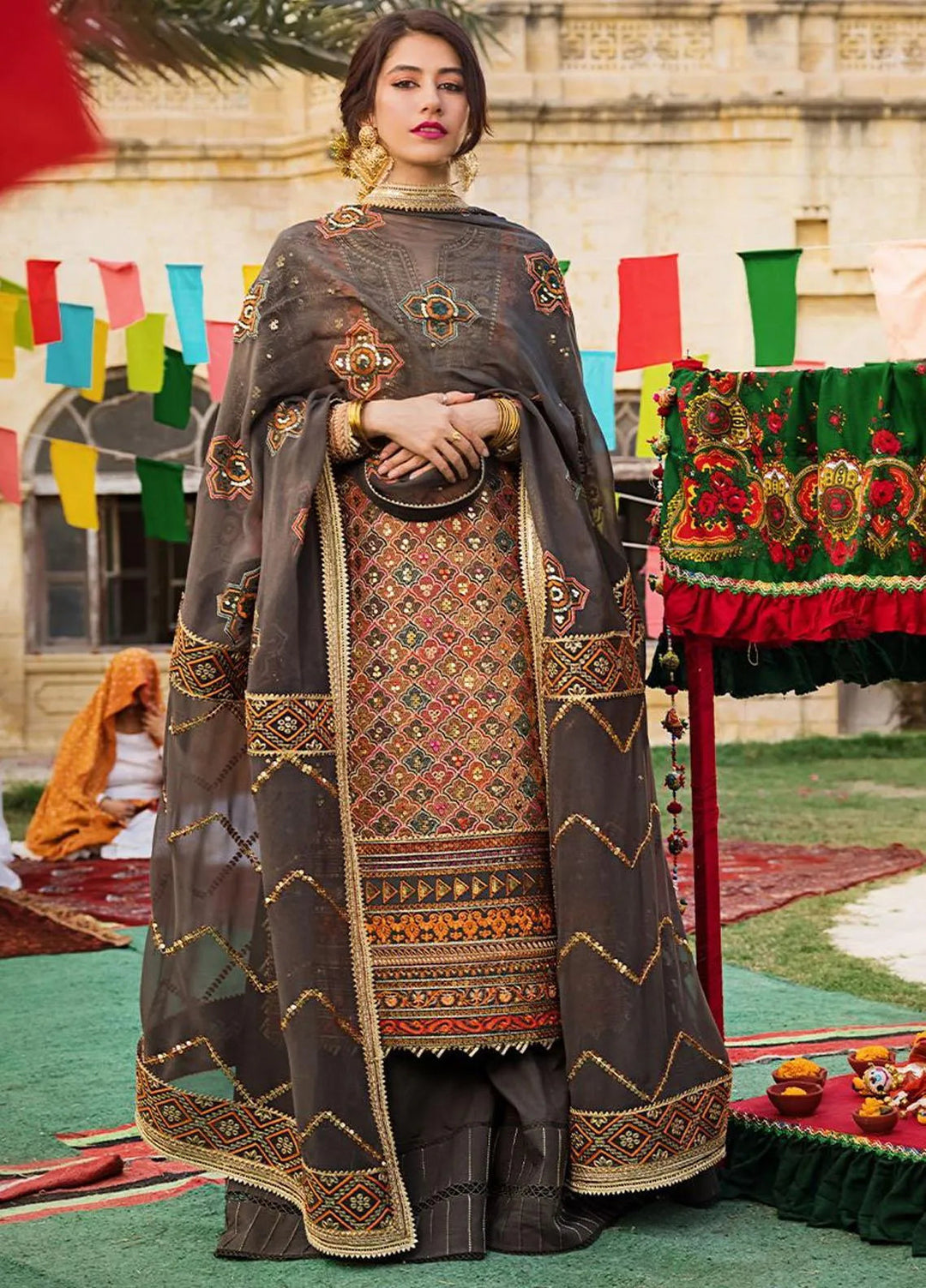 Asim Jofa Embroidered Lawn Unstitched Suit 3 Piece AJ23EL AJLR-27 - Luxury Lawn Collection