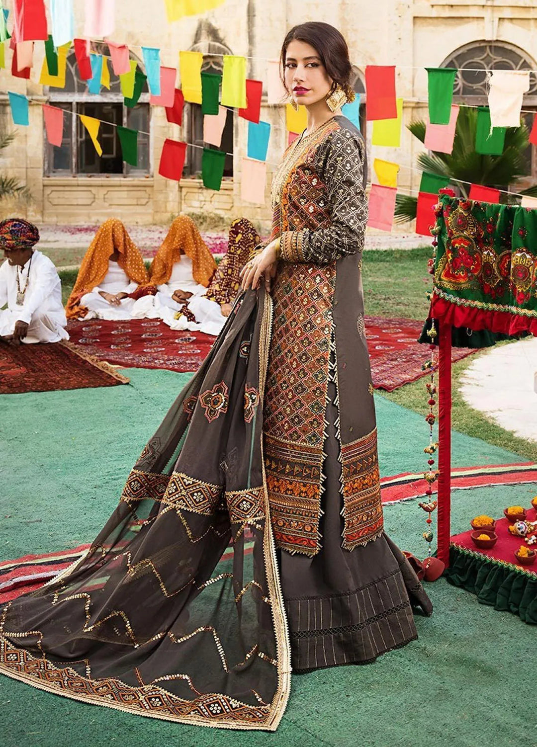 Asim Jofa Embroidered Lawn Unstitched Suit 3 Piece AJ23EL AJLR-27 - Luxury Lawn Collection