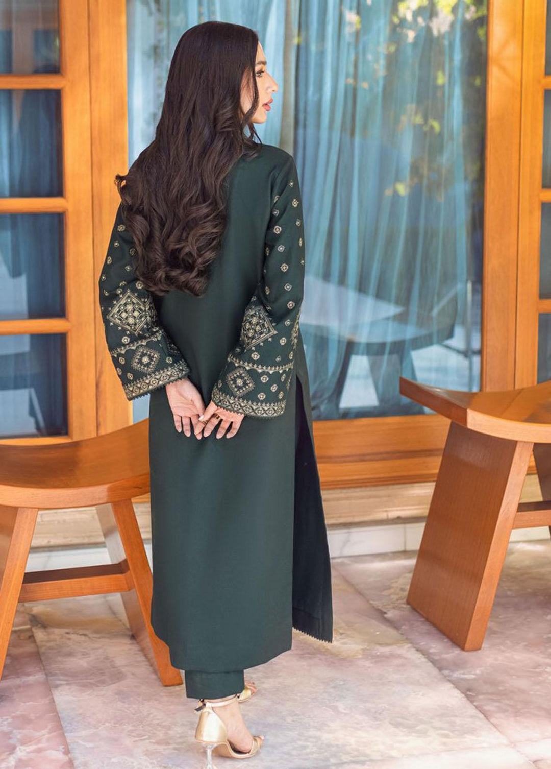 Essential Cambric By Asim Jofa Embroidered Cambric Suits Unstitched Kurti AJ23E AJP-14 - Summer Collection