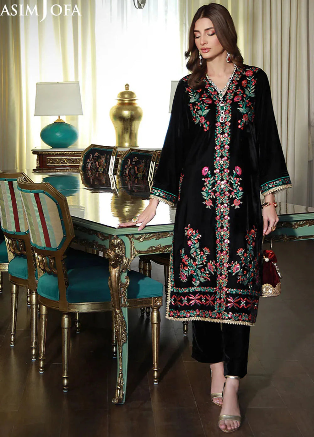 Asim Jofa Pret Embroidered Velvet 2 Piece Suit AJVG-01