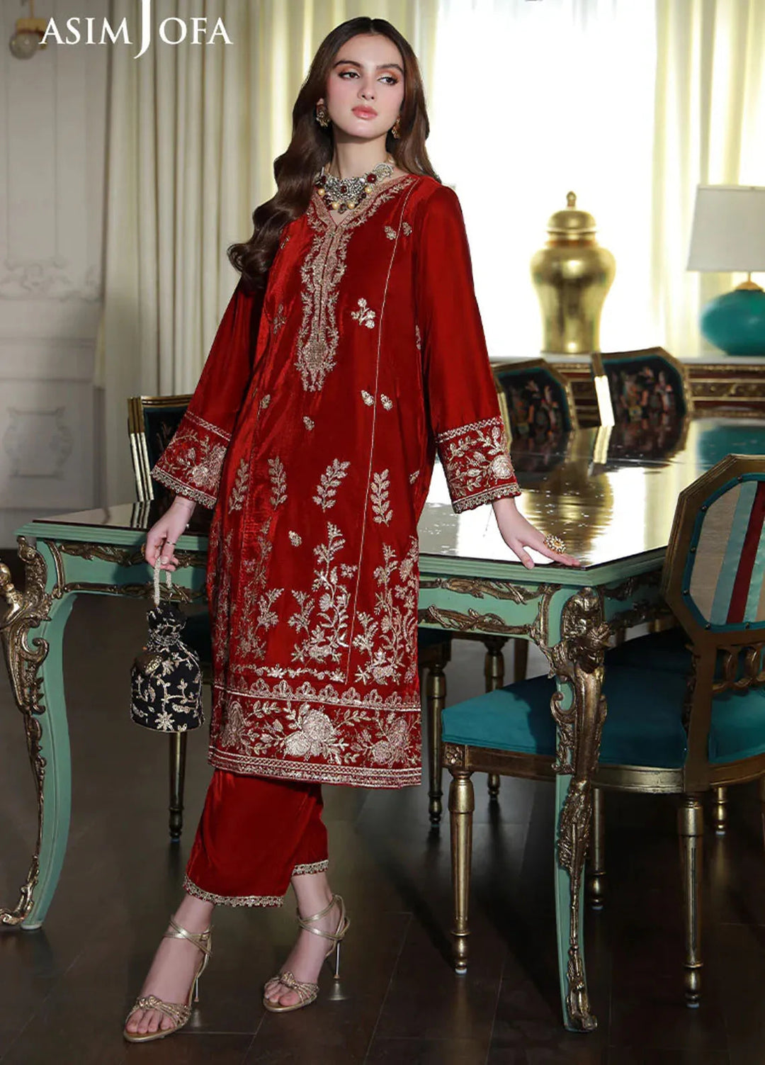 Asim Jofa Pret Embroidered Velvet 2 Piece Suit AJVG-08