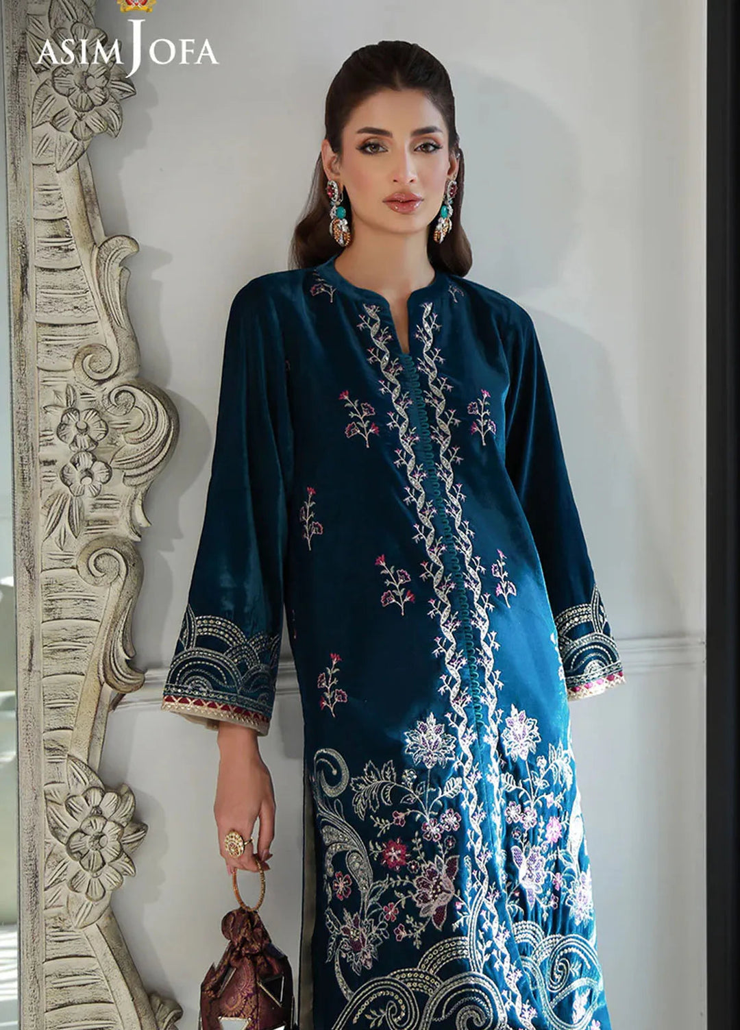 Asim Jofa Pret Embroidered Velvet 2 Piece Suit AJVG-09