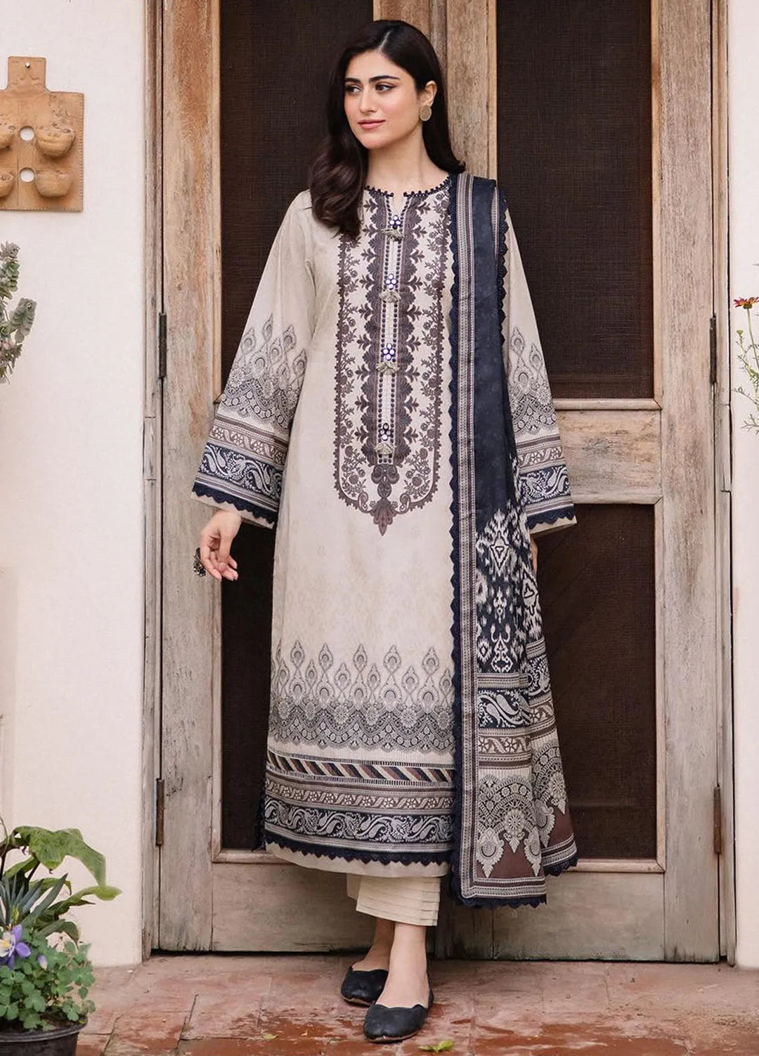 Asim Jofa Printed Lawn Suit Unstitched 3 Piece AJ24P2 AJBU-02 - Summer Collection