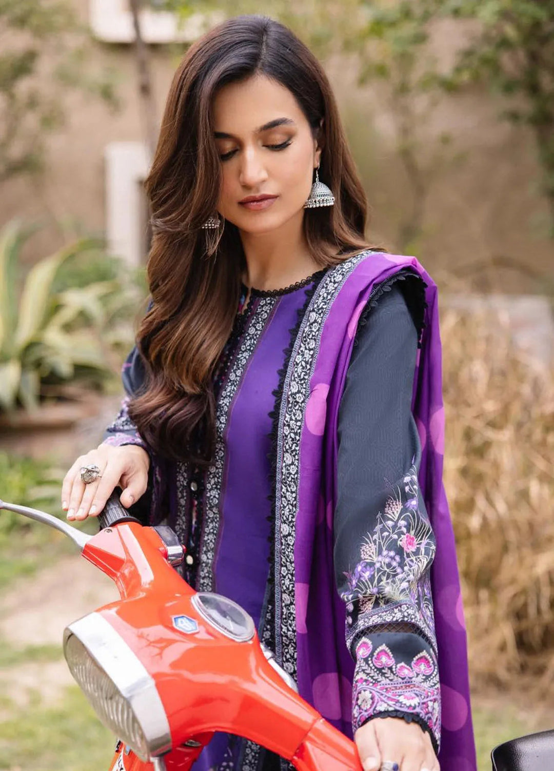Asim Jofa Printed Lawn Suit Unstitched 3 Piece AJ24P2 AJBU-15 - Summer Collection