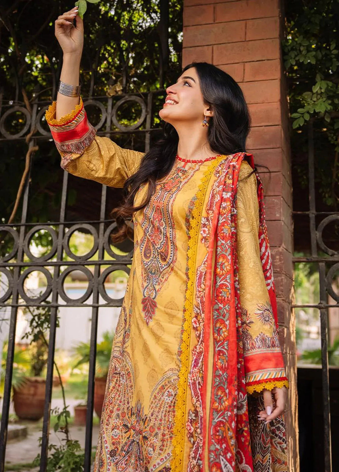 Asim Jofa Printed Lawn Suit Unstitched 3 Piece AJ24P3 AJBB-08 - Summer Collection