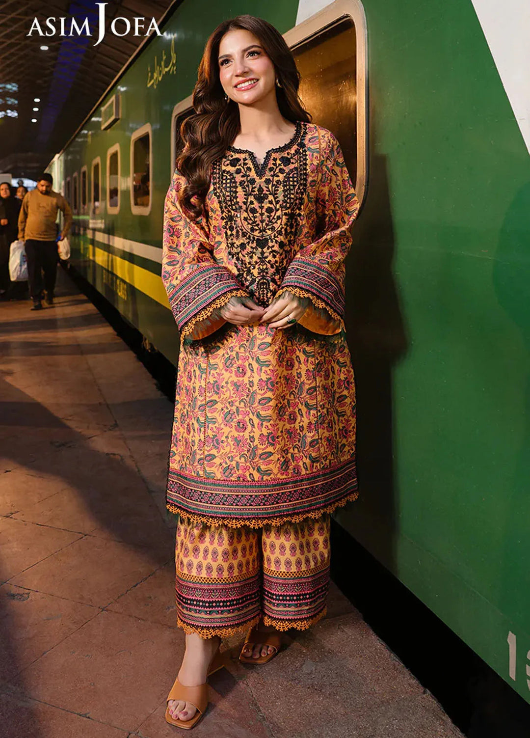 Asim Jofa Embroidered Lawn Suits Unstitched 2 Piece AJ25ES AJUBF-30 - Summer Collection