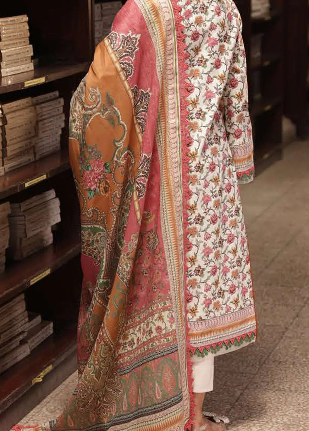 Asim Jofa Printed Lawn Suits Unstitched 3 Piece AJ25P3 AJUBJ-41 - Summer Collection