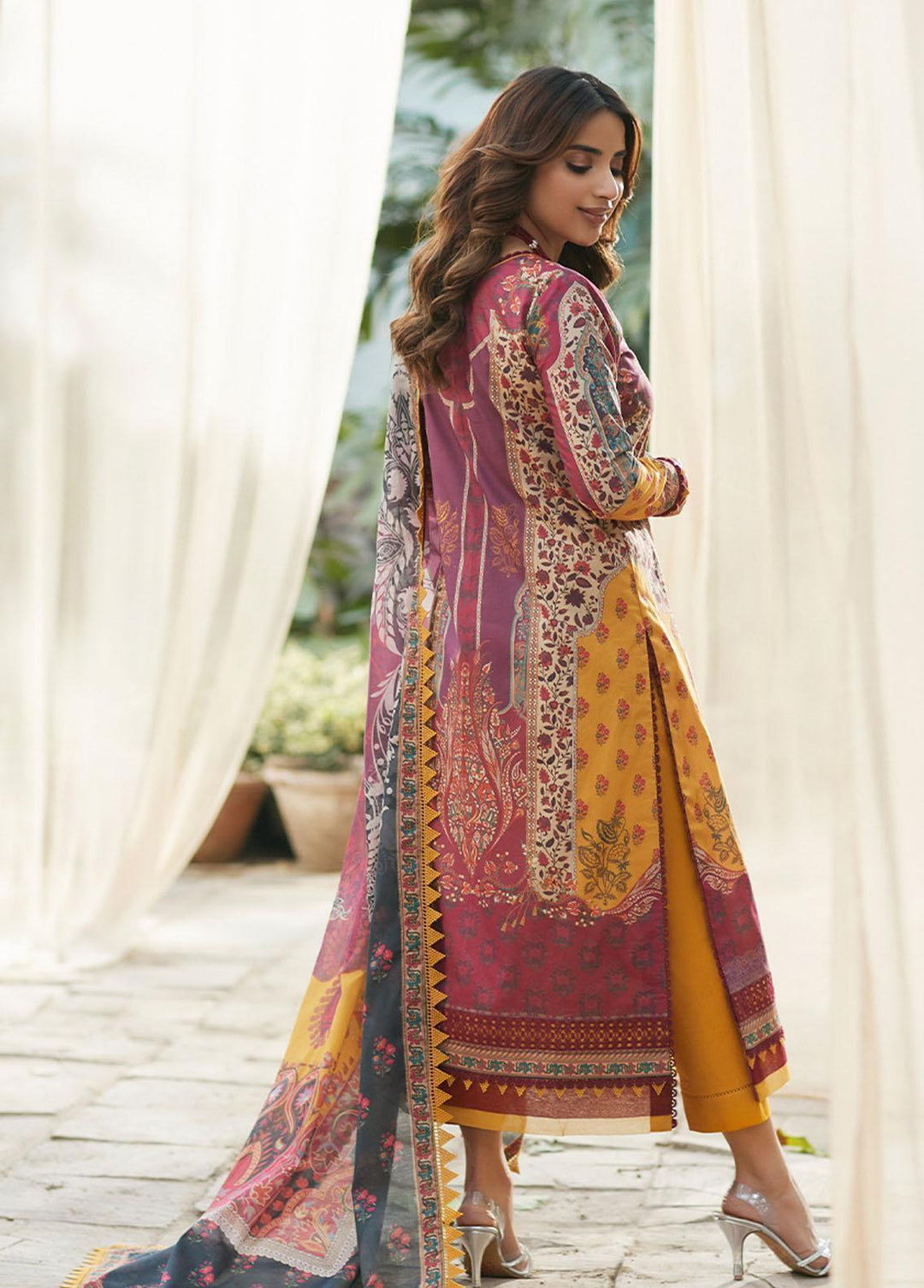 Asim Jofa Printed Lawn Suits Unstitched 3 Piece AJ23P AJS-21 - Summer Collection