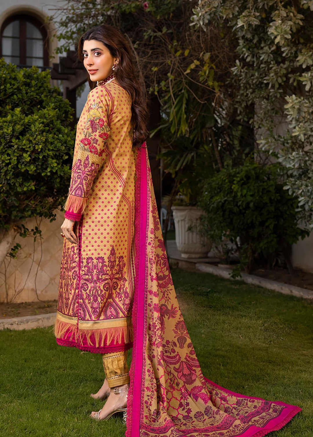 Asim Jofa Embroidered Lawn Suits Unstitched 3 Piece AJ23P AJS-31 - Summer Collection