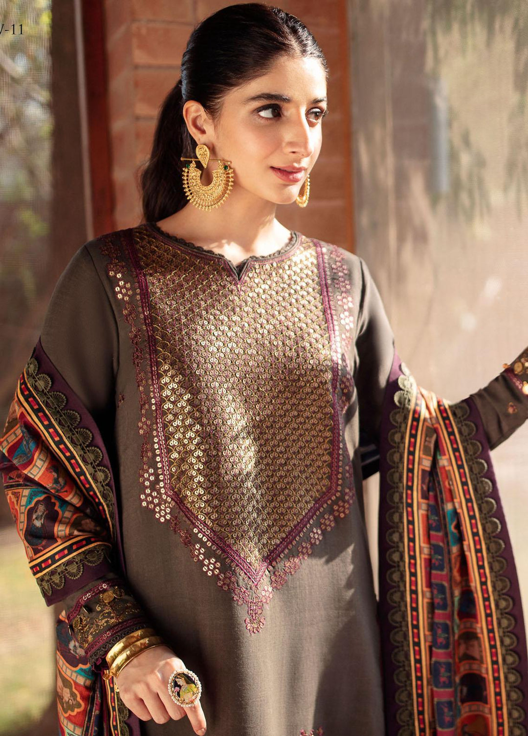 Asra By Asim Jofa Embroidered  Suits Unstitched 3 Piece AJ22AW AJW-11 - Winter Collection