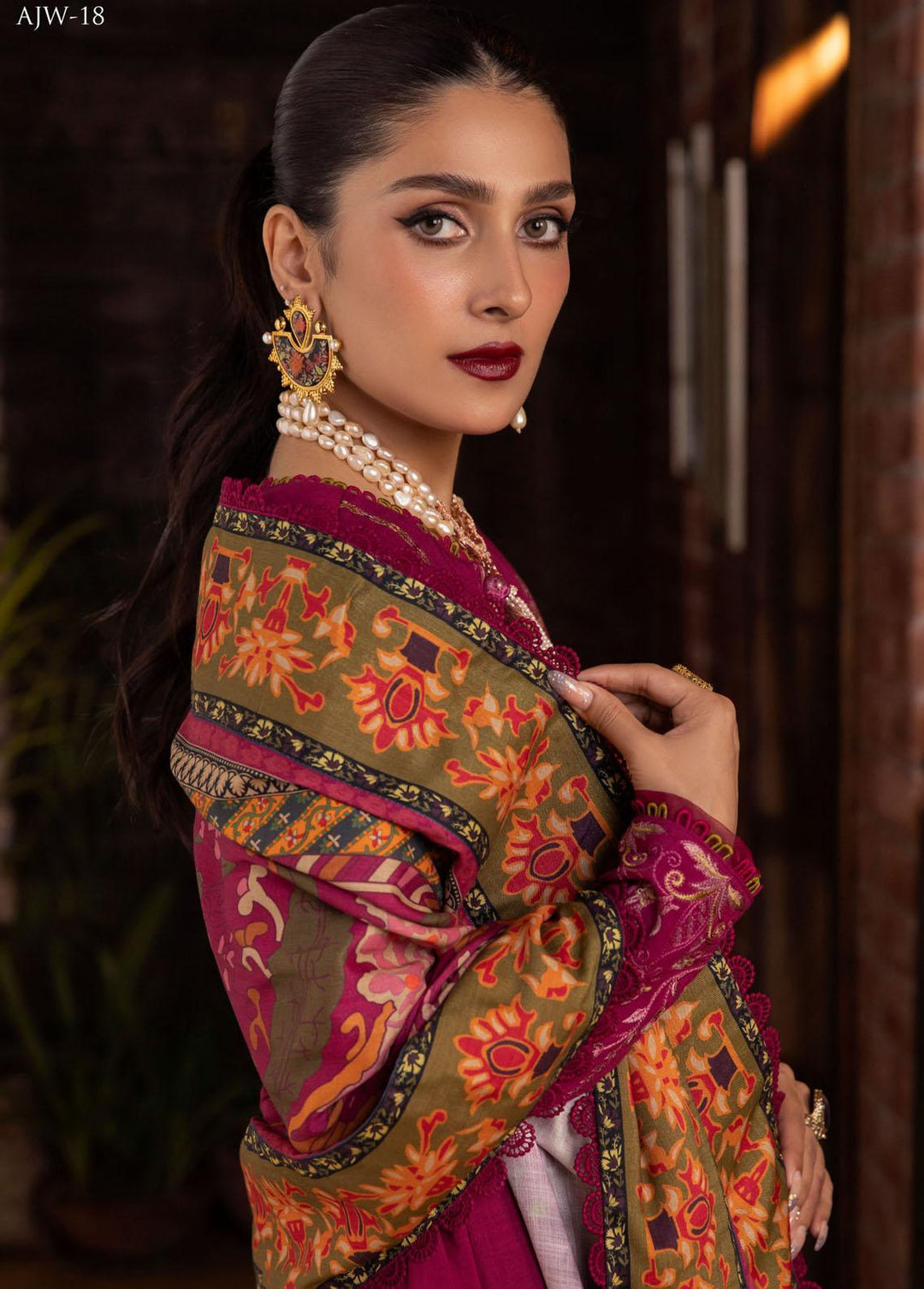 Asra By Asim Jofa Embroidered  Suits Unstitched 3 Piece AJ22AW AJW-18 - Winter Collection