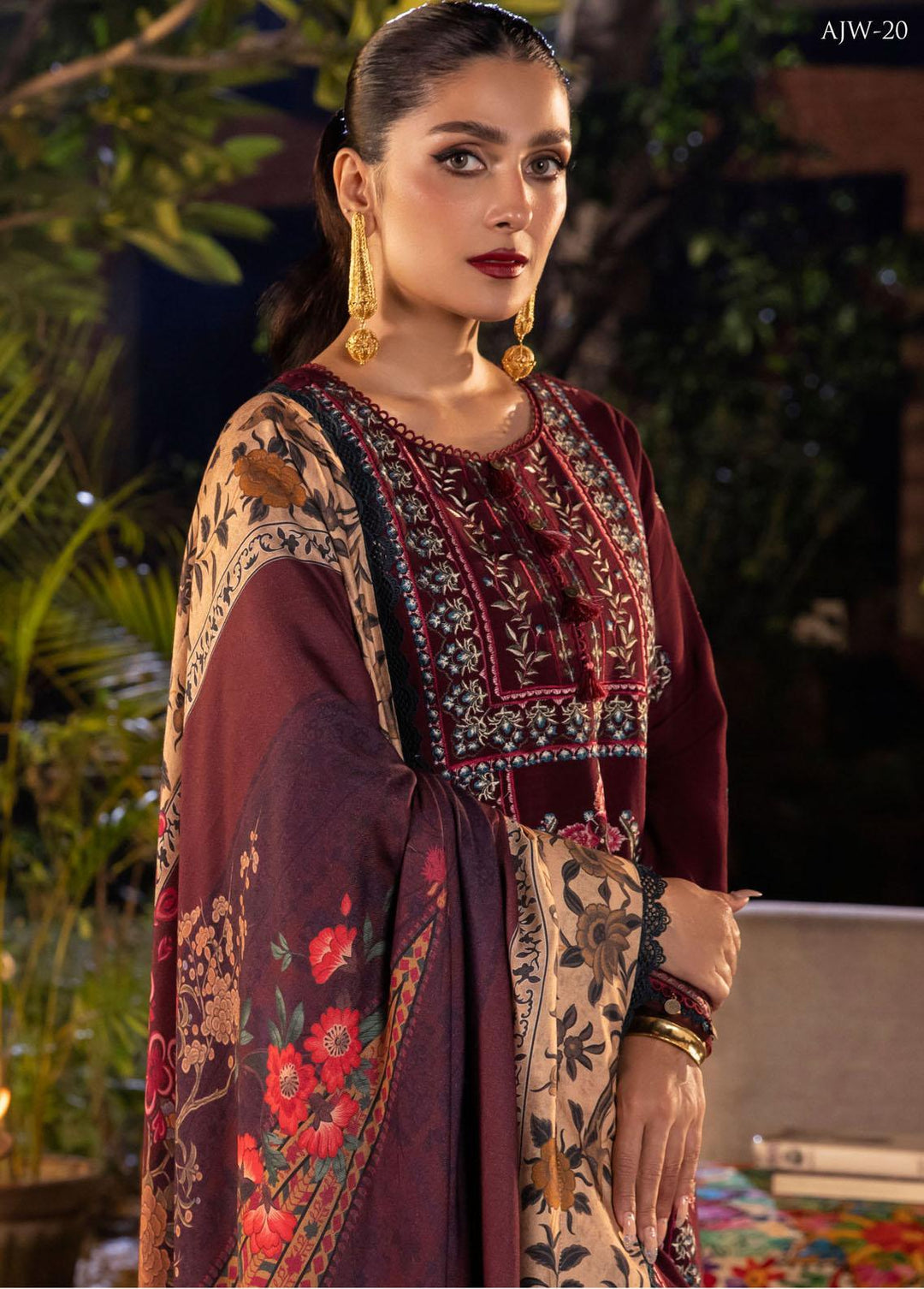 Asra By Asim Jofa Embroidered  Suits Unstitched 3 Piece AJ22AW AJW-20 - Winter Collection