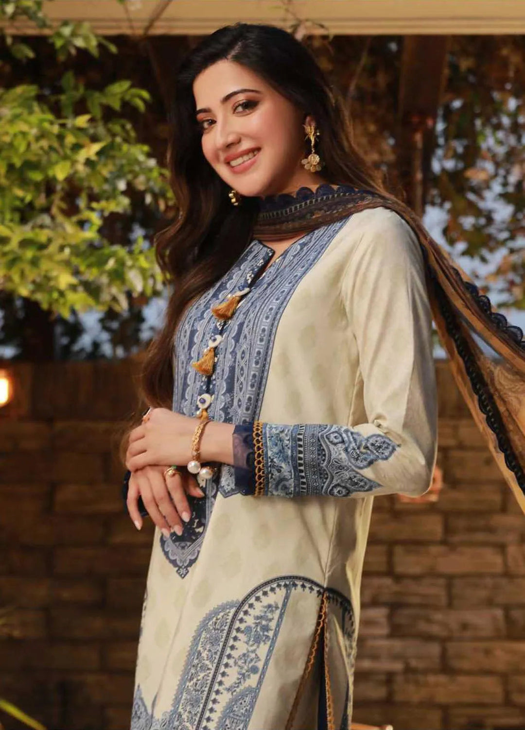 Asra Intermix By Asim Jofa Printed Cambric Unstitched Suit 3 Piece AJ23AI AJAS-15 - Formal Collection