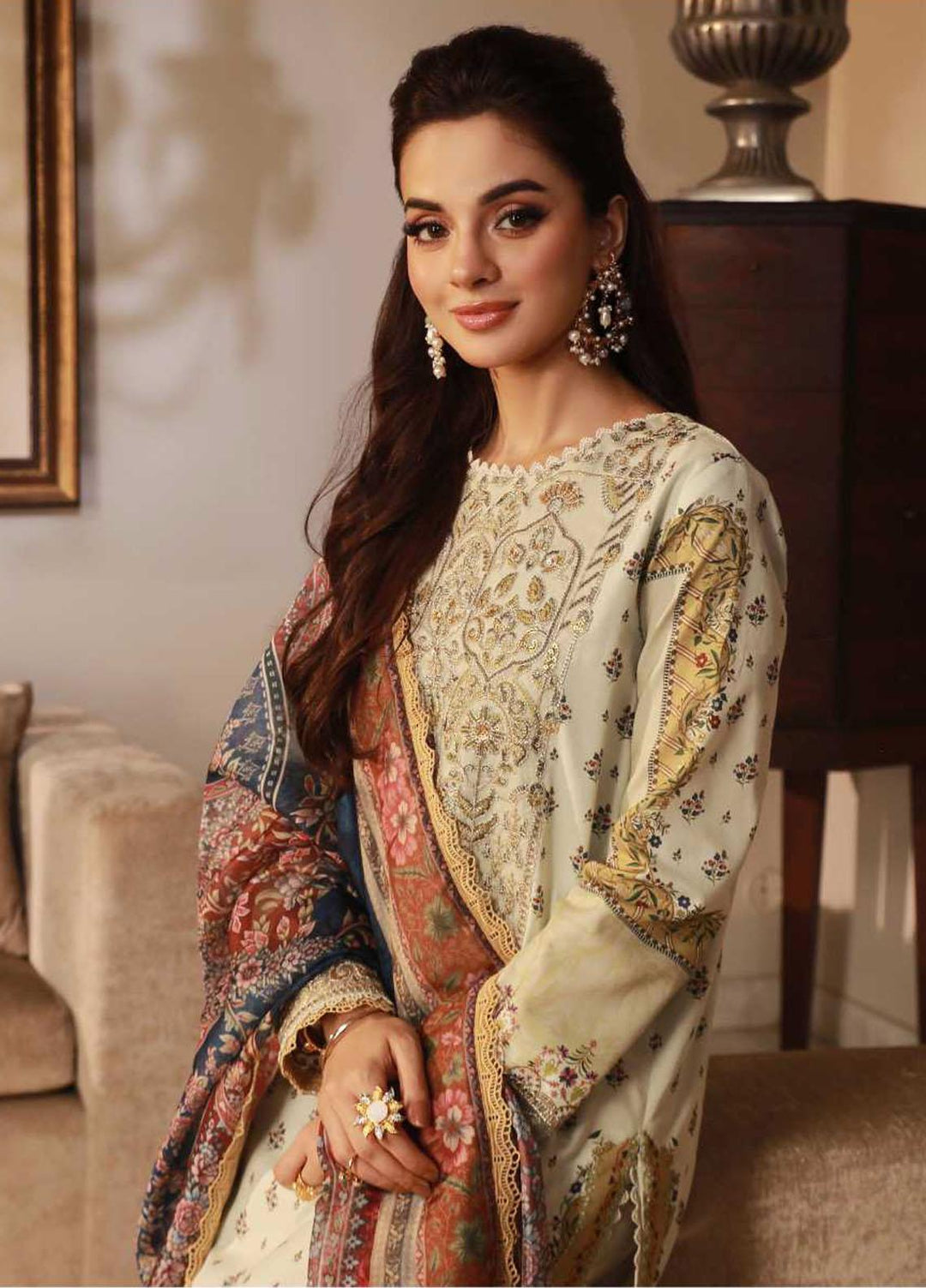 Asra Intermix By Asim Jofa Embroidered Cambric Suits Unstitched 3 Piece AJ23AI AJAS-08 - Formal Collection