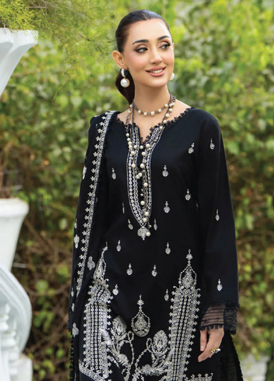 Aviva by Humdum Embroidered Lawn Suit Unstitched 3 Piece HD25A D-07 - Summer Collection