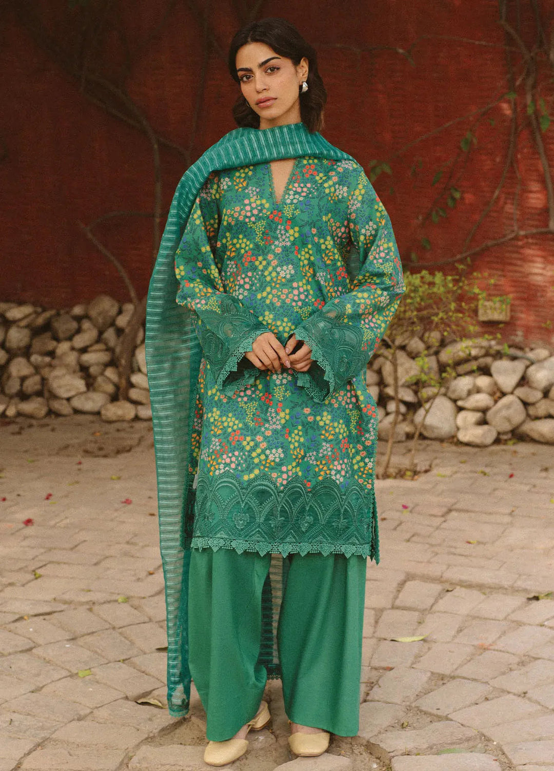 Ayzel by Afrozeh Embroidered Lawn Suits Unstitched 3 Piece D-05 Sanya - Core Collection