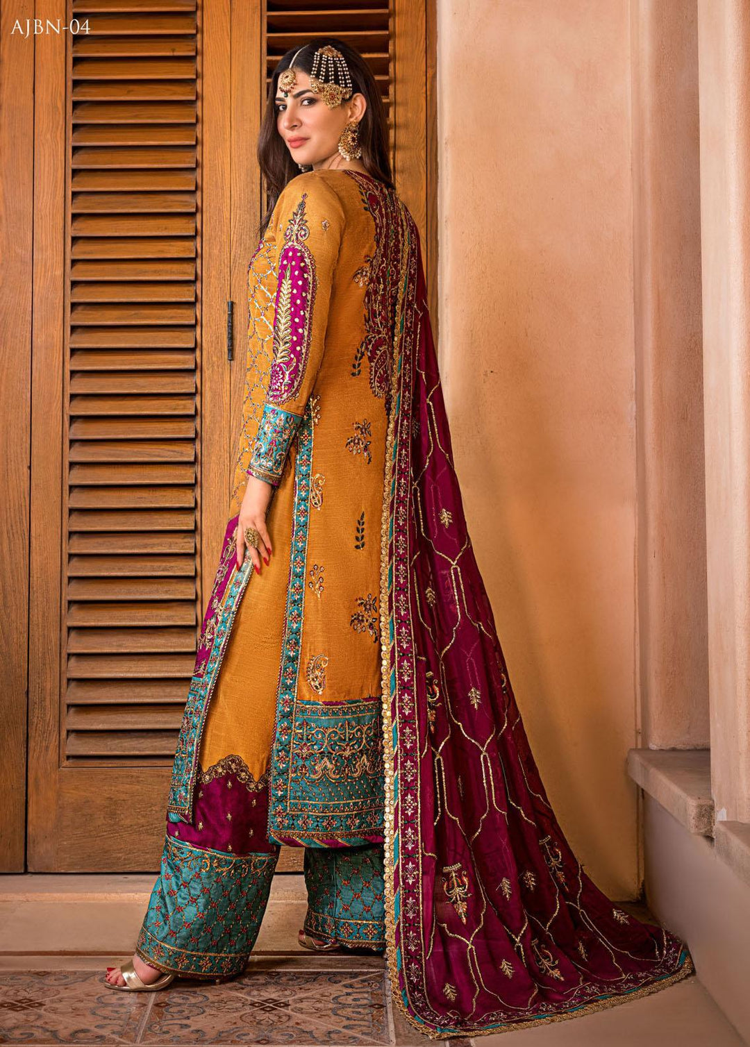 Baad-e-Naubahar by Asim Jofa Embroidered Raw Silk Suits Unstitched 3 Piece AJ22BN AJNB-04 - Wedding Collection