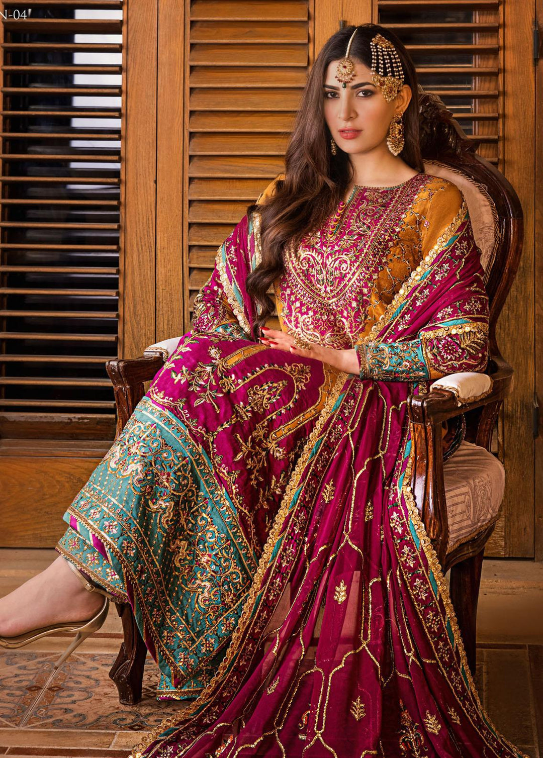 Baad-e-Naubahar by Asim Jofa Embroidered Raw Silk Suits Unstitched 3 Piece AJ22BN AJNB-04 - Wedding Collection