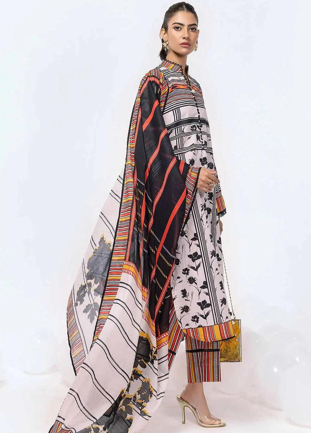 Bagh By Gul Ahmed Printed Lawn Suits Unstitched 3 Piece GA23BG CL-32453 - Summer Collection