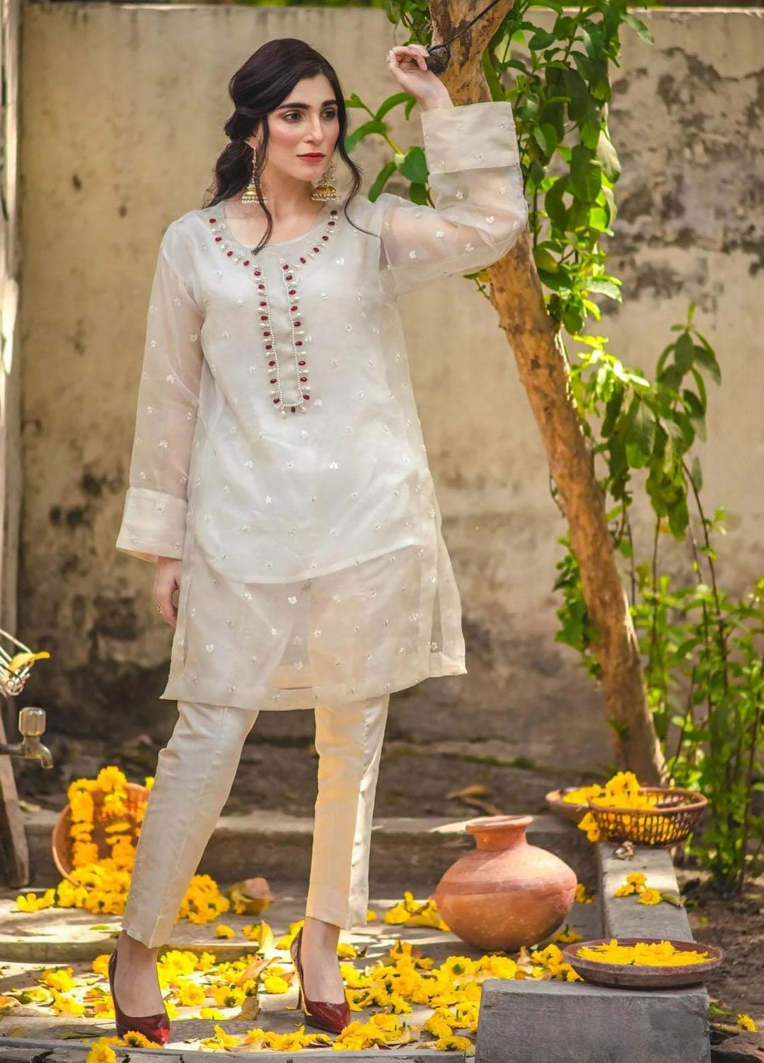 PSK Couture Pret Embroidered Organza 2 Piec Suit MAJESTIC PEARL