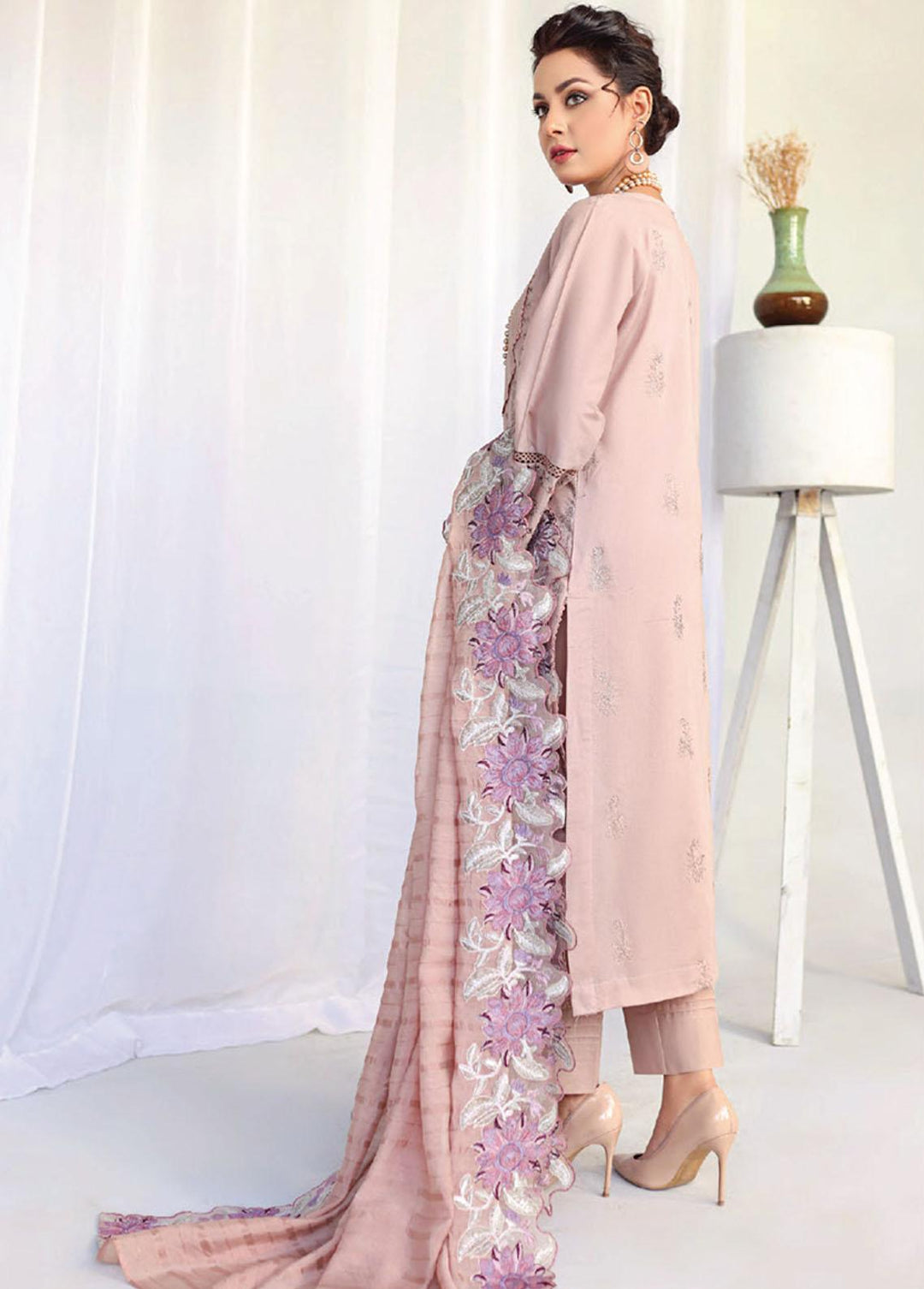 Baharaan By Humdum Embroidered Lawn Suits Unstitched 3 Piece HD23B 09 - Summer Collection