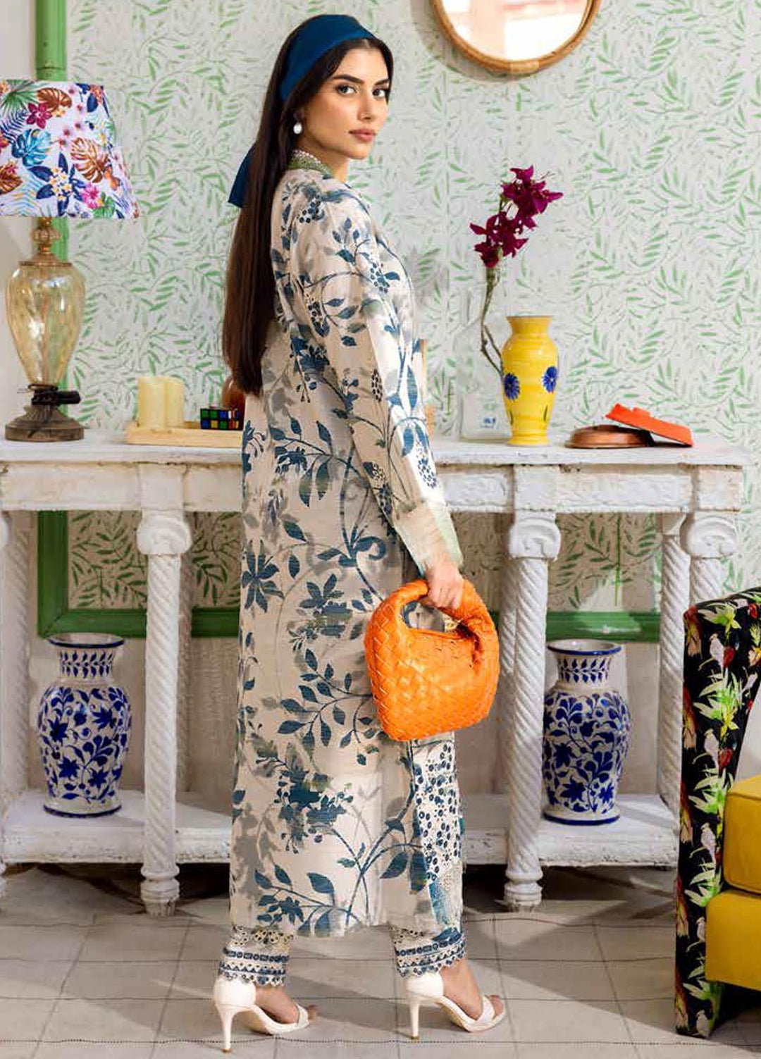 Ballerina By Nureh Embroidered Chikankari Khaddar Suits Unstitched 2 Piece NU23BKC NU2-125 - Winter Collection