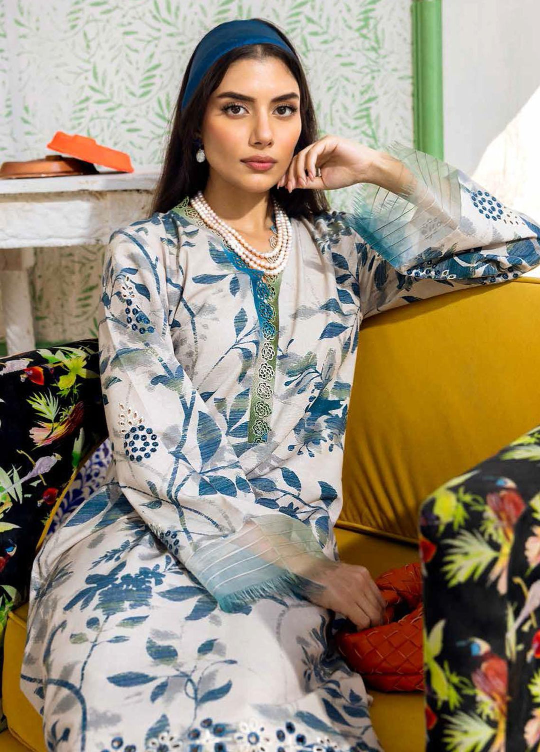 Ballerina By Nureh Embroidered Chikankari Khaddar Suits Unstitched 2 Piece NU23BKC NU2-125 - Winter Collection