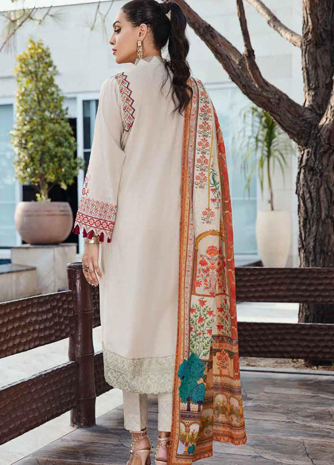 Banafsheh Embroidered Lawn Suits Unstitched 3 Piece BFPEL22 BNP/17 - Summer Collection