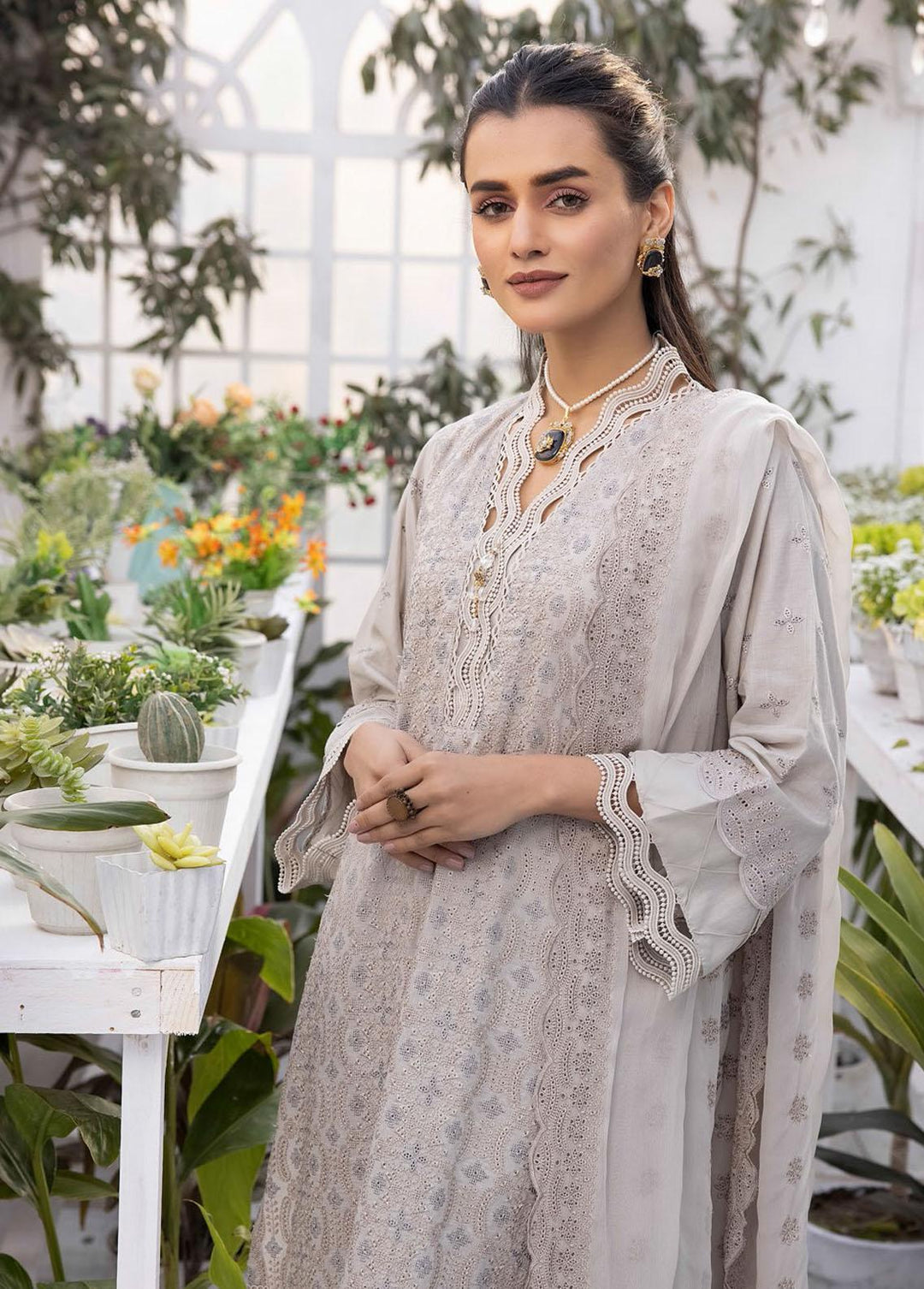 Bareeze By Aalaya Embroidered Lawn Suits Unstitched 3 Piece ALY23-B2 04 - Summer Collection