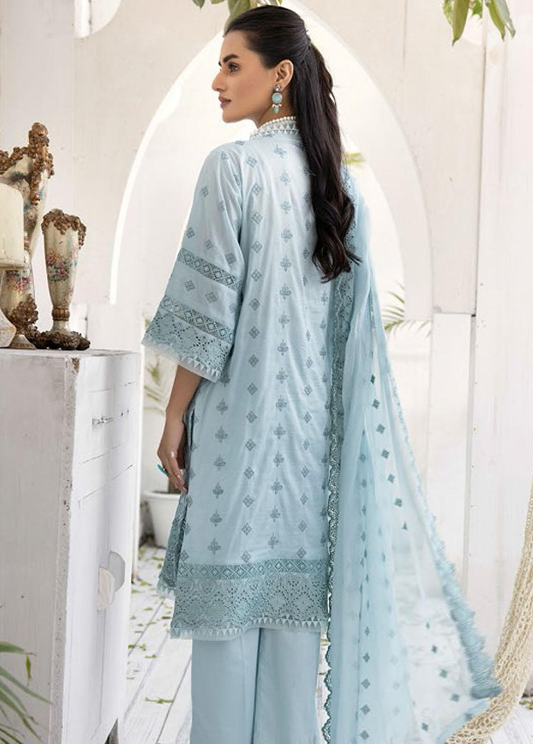 Bareeze By Aalaya Embroidered Lawn Suits Unstitched 3 Piece ALY23-B2 05 - Summer Collection