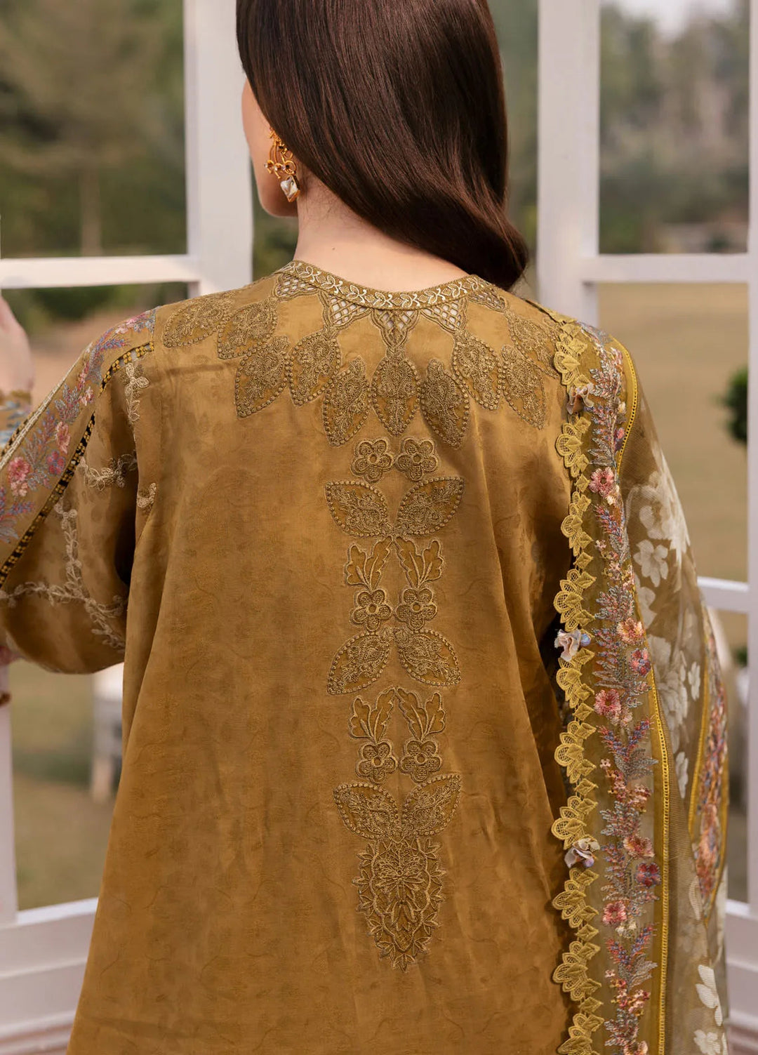 Baroque Embroidered Lawn Suits Unstitched 3 Piece BQ25EL D-03 - Summer Collection