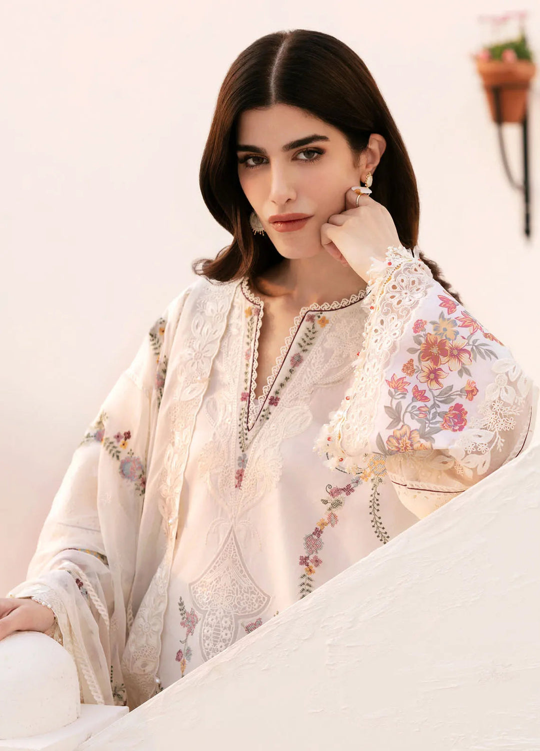 Baroque Embroidered Lawn Suits Unstitched 3 Piece BQ25EL D-06 - Summer Collection