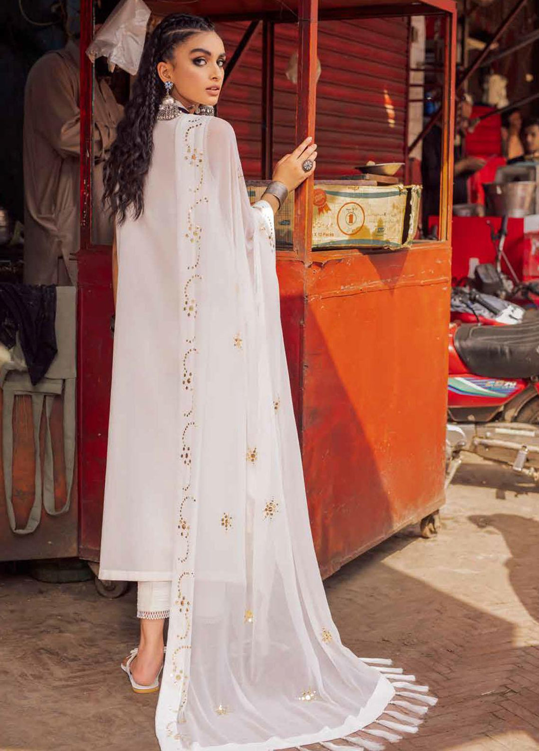 Bazaar By Nureh Embroidered Lawn Suits Unstitched 3 Piece NU22B NS-43 - Festive Collection