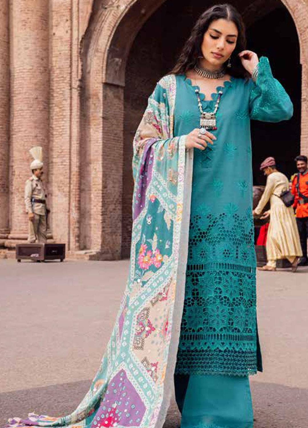 Bazaar By Nureh Embroidered Chikankari Khaddar Suits Unstitched 4 Piece NU23BCK NE-51 - Winter Collection