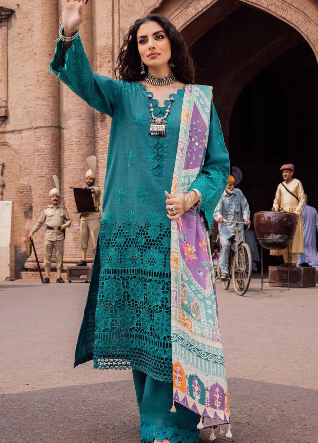 Bazaar By Nureh Embroidered Chikankari Khaddar Suits Unstitched 4 Piece NU23BCK NE-51 - Winter Collection