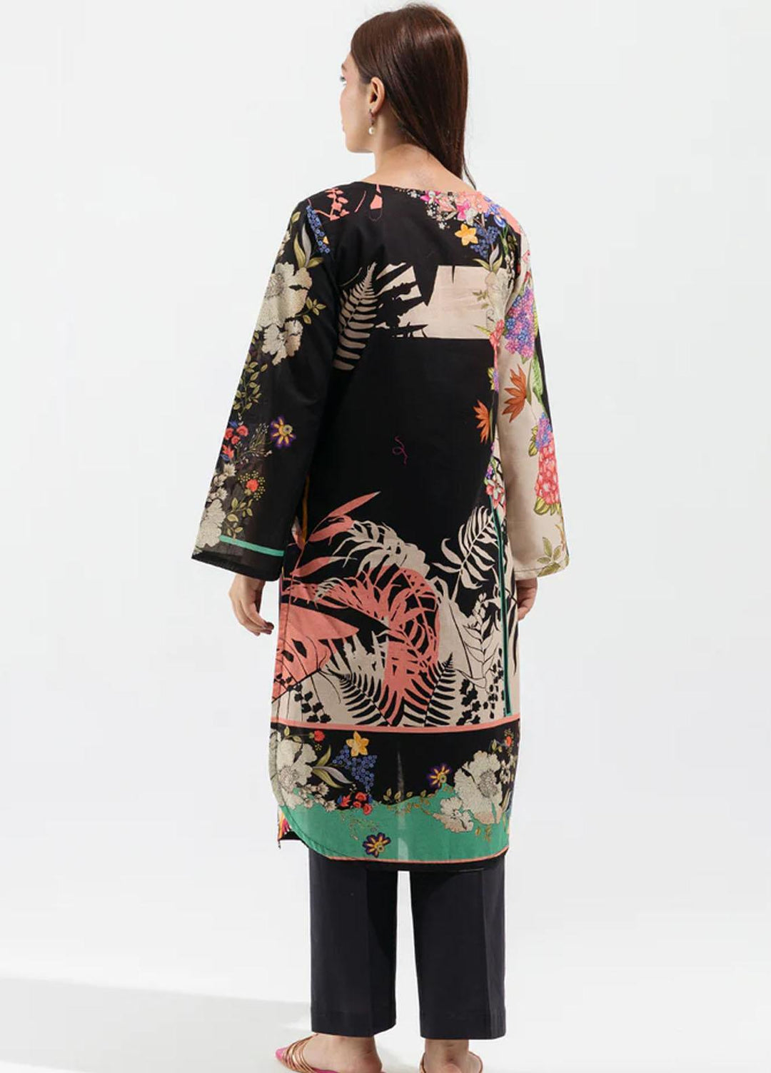 Beechtree Embroidered Lawn  Unstitched Kurties BT23US BT5S23U01 Onyx Bloom - Summer Collection