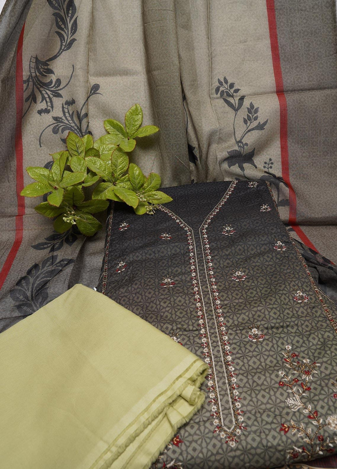 Bin Saeed Embroidered Lawn Suits Unstitched 3 Piece BS22E BS-163 - Summer Collection