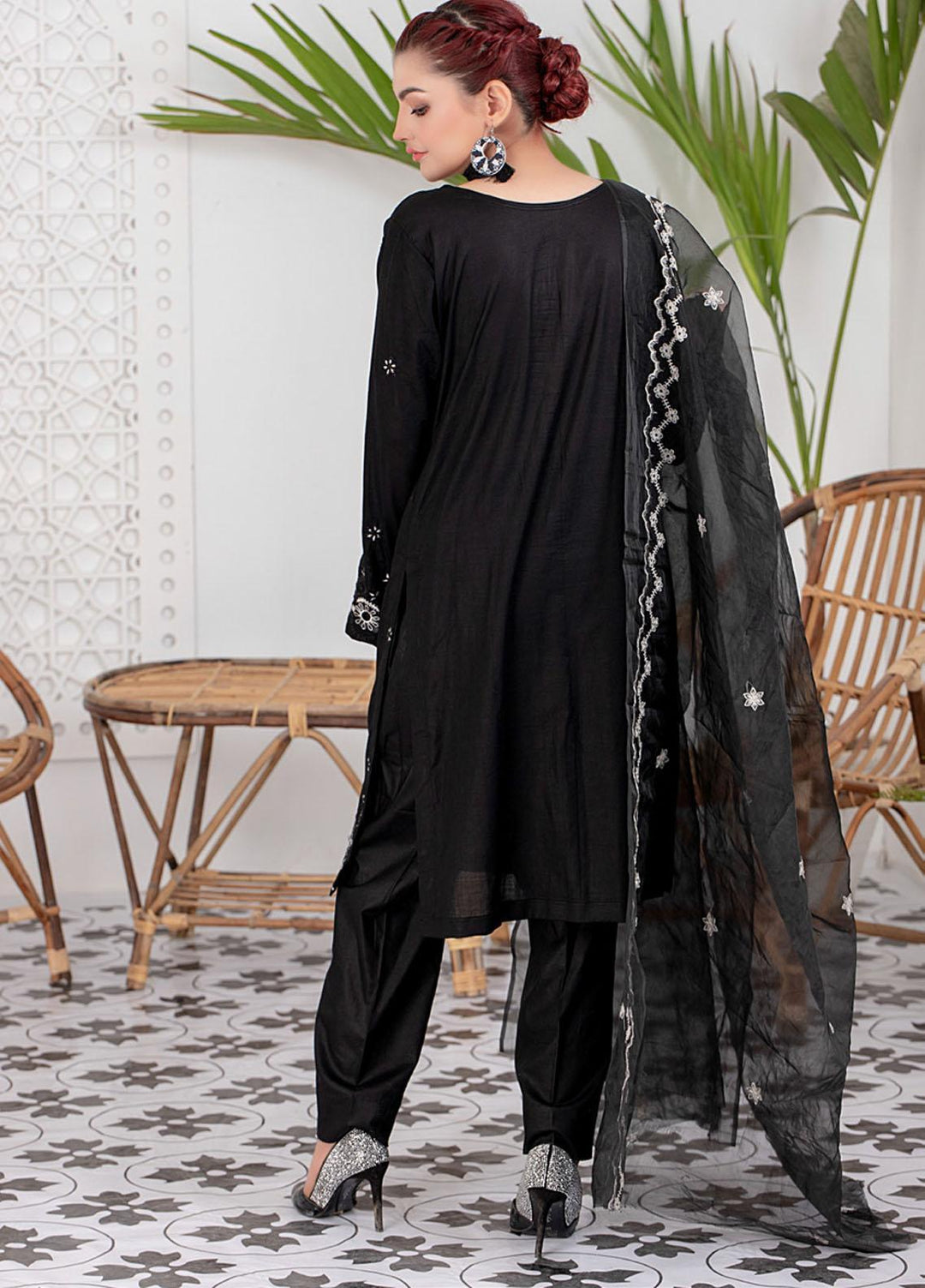 Black & White By ZS Textiles Embroidered Lawn Suits Unstitched 3 Piece ZS21BW-2 01 - Black & White Collection