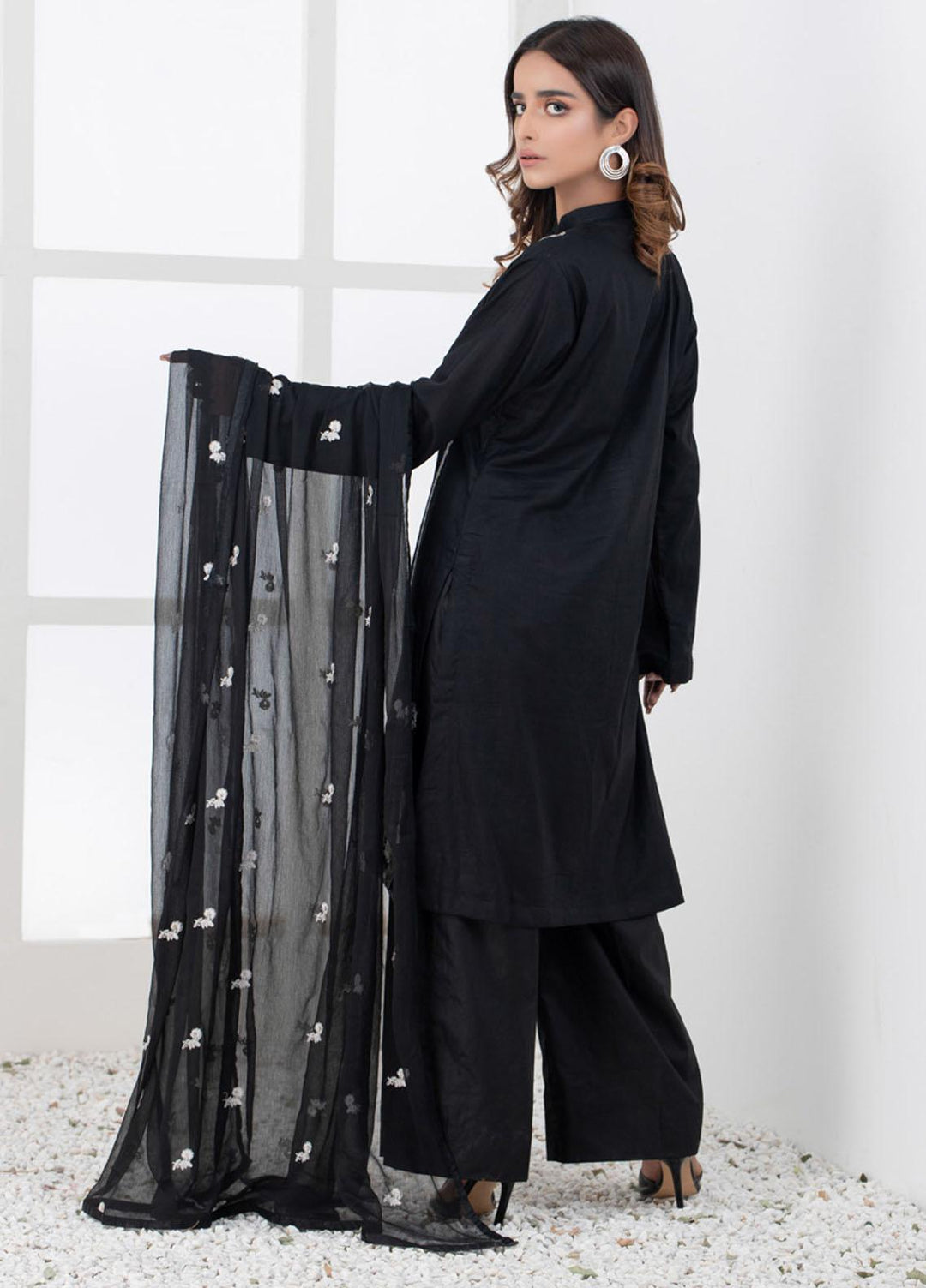 Black & White By ZS Textiles Embroidered Lawn Suits Unstitched 3 Piece ZS21BW-2 08 - Black & White Collection