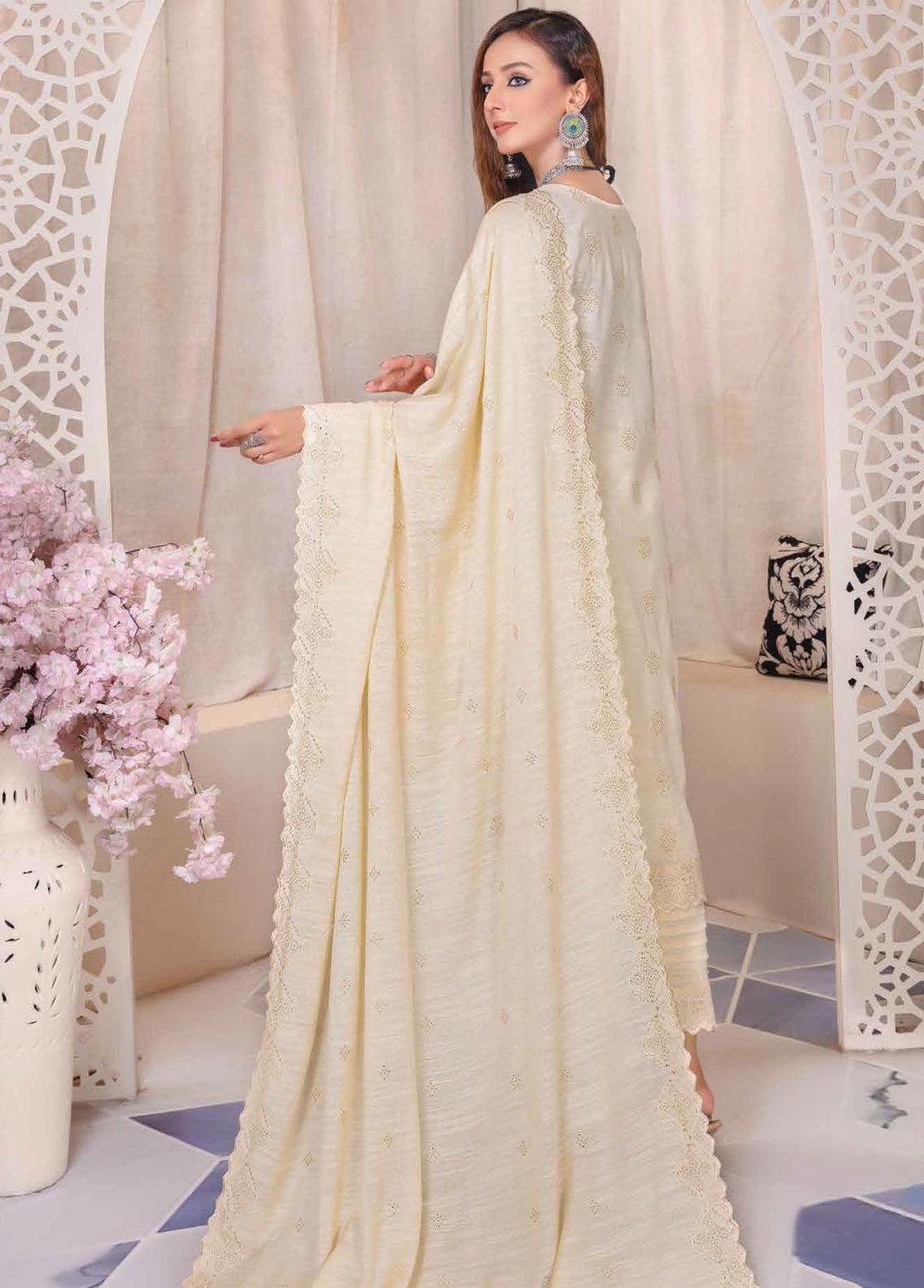 Breeze By Aalaya Embroidered Slub Suits Unstitched 3 Piece ALY22BS DE-01 - Winter Collection