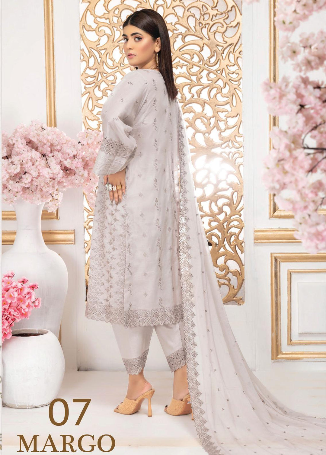 Breeze By Aalaya Embroidered Lawn Suits Unstitched 3 Piece ALY22B 07 Margo - Premium Collection