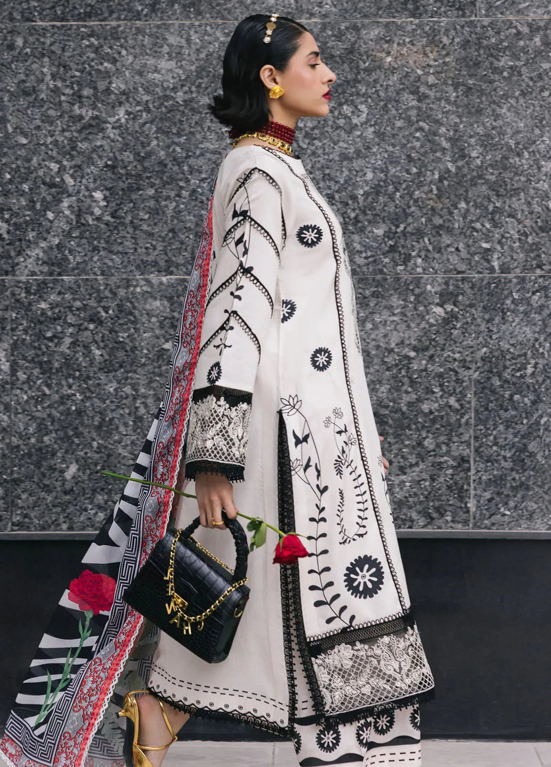 Broadway by Mahnur Embroidered Lawn Suits Unstitched 3 Piece MN25B D-05 Freesia - Summer Collection