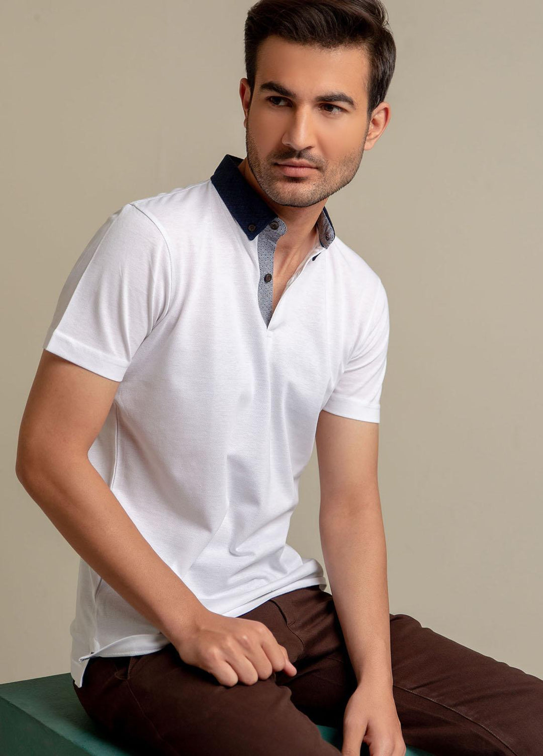 Brumano Cotton Casual Polo Shirts for Mens -  White Pique Polo With Navy Blue Collar-SS2022