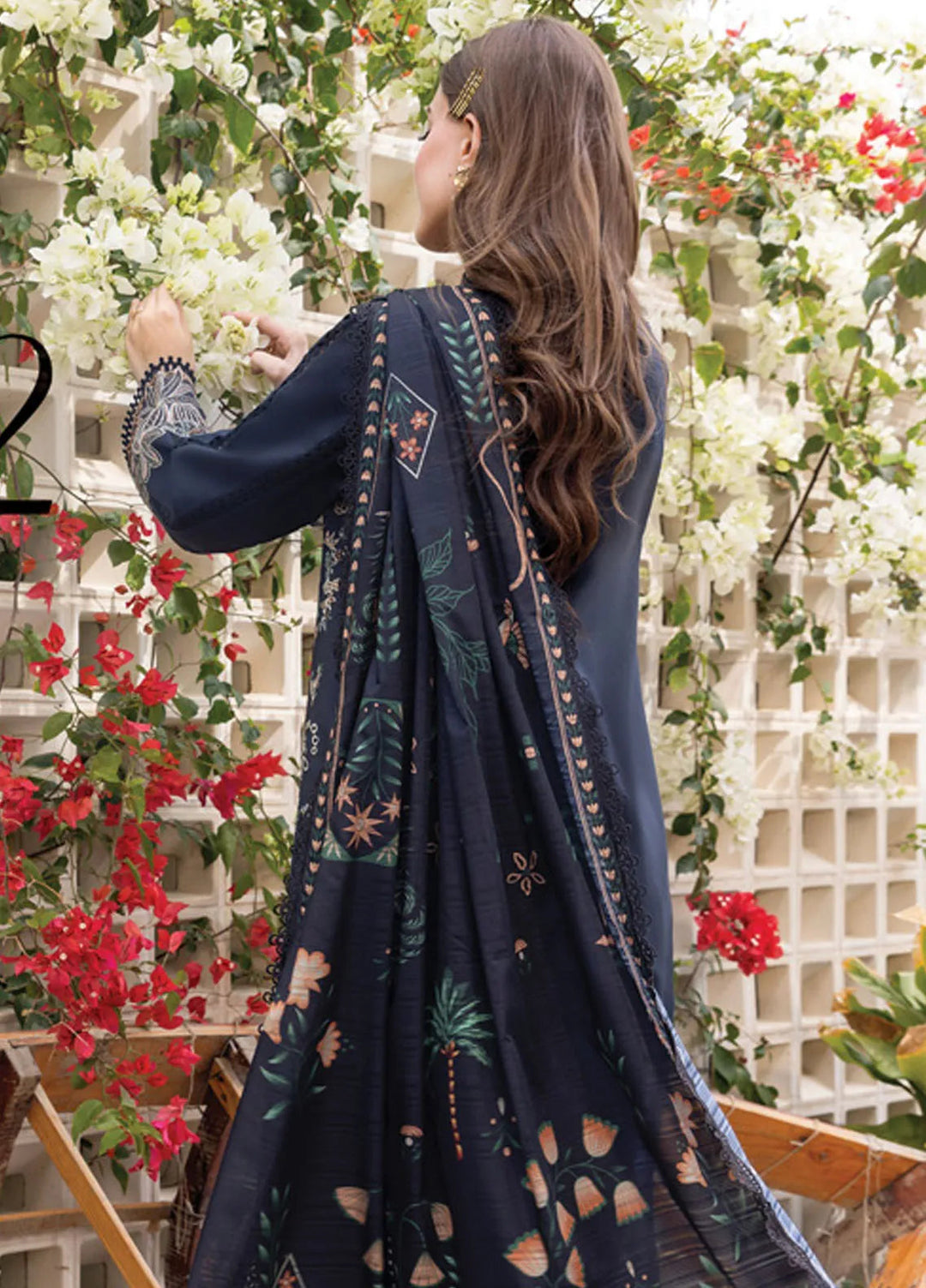 Carnation by Rang Rasiya Embroidered Lawn Unstitched Suits 3 Piece RR25CL D-12 Liaro - Festive Collection