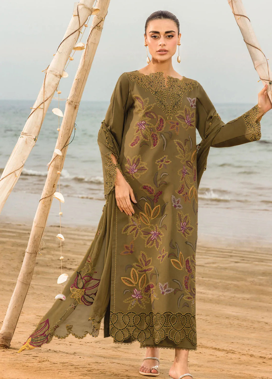 Carnation by Rang Rasiya Embroidered Lawn Unstitched Suits 3 Piece RR25CL D-15 Leah - Festive Collection