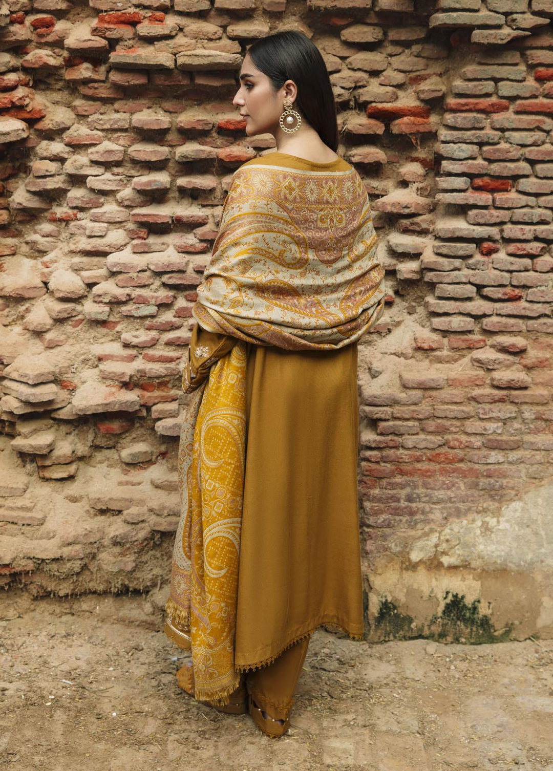 Carvaan By Humdum Embroidered Woolen Suits Unstitched 3 Piece HD23WS 03 - Winter Collection